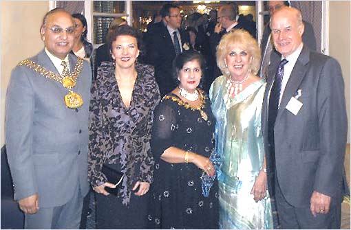 Tasmin and Jilly with the Vice-Chancellor and Lord Mayor and Lady Mayoress