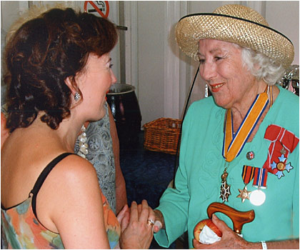 Tasmin meeting Dame Vera Lynn after the performance